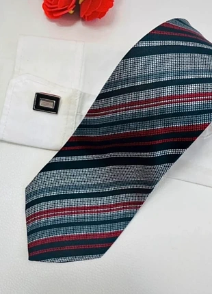 Cravate Meister vintage - Munich Allemagne - soie rayure gris noir rouge - 7,5 cm - très bon état, marque: Meister, état: Très bon état, 15,00 €, 16,45 € Protection acheteurs (Pro) incluse