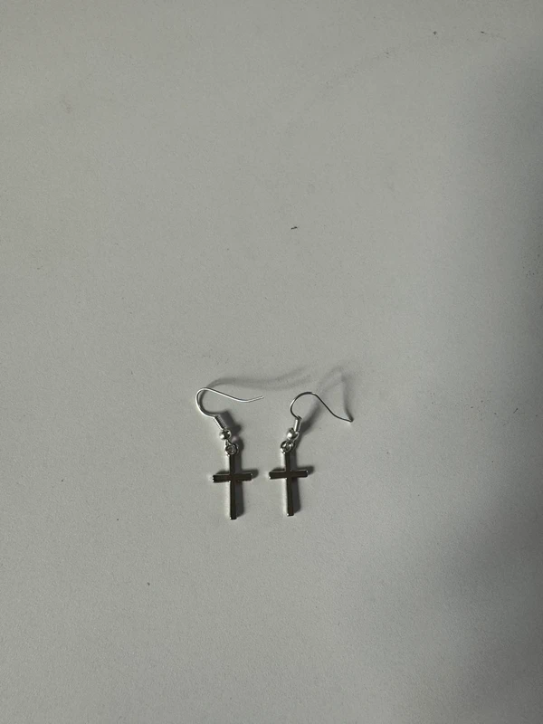Boucle d’oreille croix - photo numéro 2