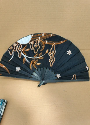 Eventail eco responsable fait main Limited Edition, marque: Vintage Boutique, état: Neuf sans étiquette, 10,00 €, 11,20 € Protection acheteurs incluse