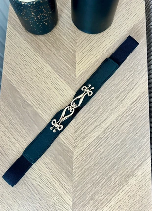 Ceinture noire dorée à fermoir design – Neuve, état: Neuf sans étiquette, taille: Ajustable, 13,90 €, 15,30 € Protection acheteurs incluse