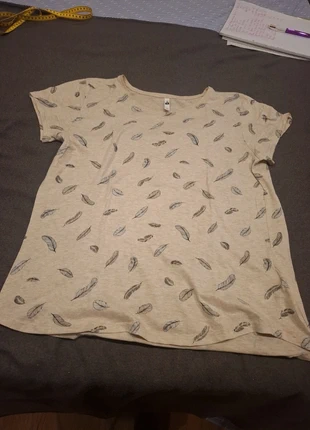 Polo neverme plumes taillexl pour 3euros, marque: ever.me, état: Bon état, taille: XL / 42 / 14, 3,00 €, 3,85 € Protection acheteurs incluse