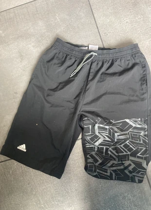 Gym shorts, marca: adidas, estado: Muito bom, tamanho: S, €5.99, €6.99 inclui Proteção do Comprador