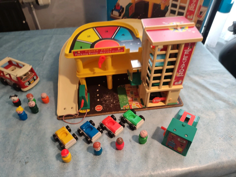 Fisher price sales garage retro