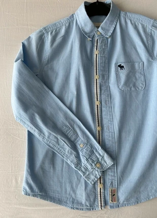 Light blue Abercrombie & Fitch Shirt, marca: Abercrombie & Fitch, estado: Muito bom, tamanho: 14 anos / 164 cm, €9.99, €11.19 inclui Proteção do Comprador
