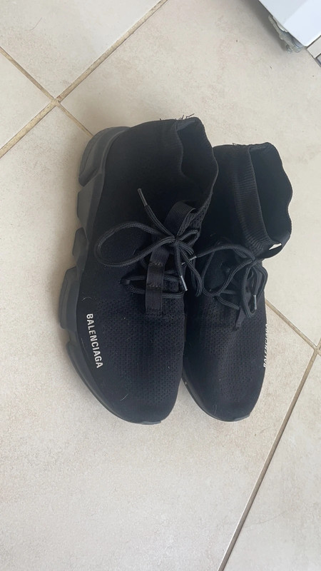 Balenciaga speed trainer sale letters falling off