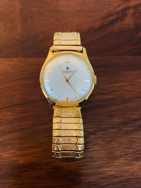 Goldene Junghans 17 Jewels Uhr in neuwertigen Zustand Vinted