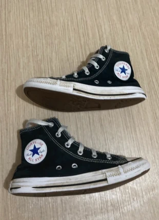 Baskets hautes Converses Chuck tailor noir taille 33, marca: Converse, estado: Satisfactorio, tamaño: 33, 1,00 €, 1,75 € Protección al comprador incluida