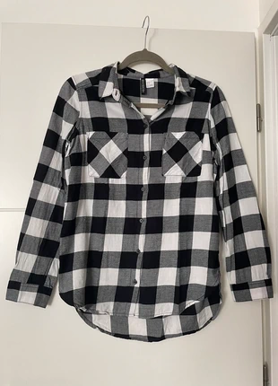 chemise à manche longue à carreaux noir, blanc et gris, marke: H&M, zustand: Sehr gut, größe: 12 Jahre / 152, 6,95 €, 8,00 € inklusive Vinted-Käuferschutz