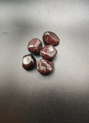 Pierre roulée Grenat Rouge, brand: lithotherapie, condizioni: Ottime, €7.00, €8.05 include la Protezione acquisti Pro