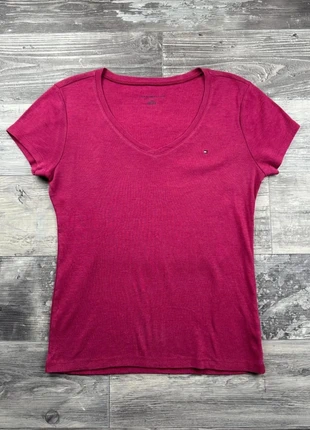T-shirt Tommy Hilfiger Fuchsia Taille L, brand: Tommy Hilfiger, condizioni: Ottime, taglia: L / IT 44 / EU 40, €13.00, €14.35 include la Protezione acquisti Pro