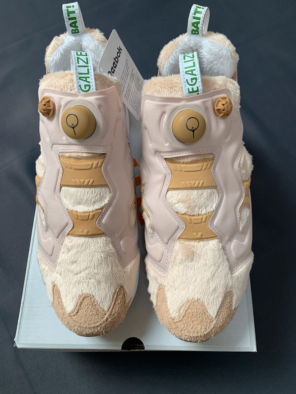 Reebok insta pump fury happy ted Vinted