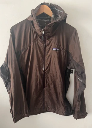 Veste coupe-vent Patagonia marron femme taille M, marque: Patagonia, état: Bon état, taille: M / 38 / 10, 12,00 €, 13,30 € Protection acheteurs incluse
