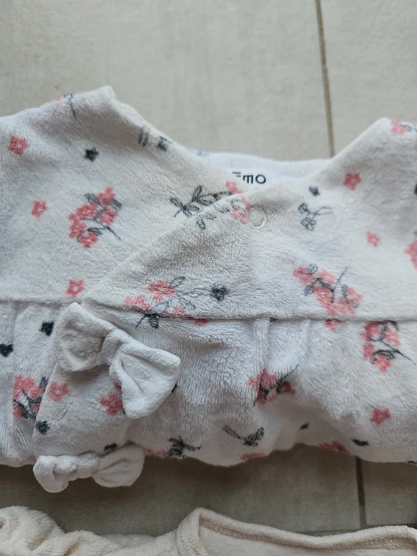 Pyjamas 12 mois - photo numéro 2