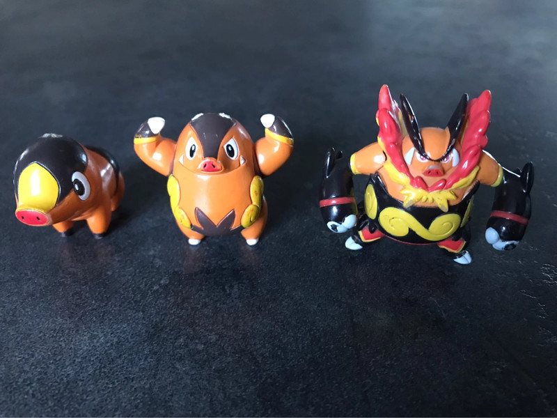 Tomy Pokemon Tepig Trainer's Choice Mini Figure - US