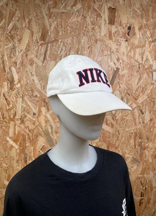 Casquette Nike vintage, marke: Nike, zustand: Sehr gut, größe: Einheitsgröße, 15,00 €, 16,45 € beinhaltet Vinted-Käuferschutz Pro