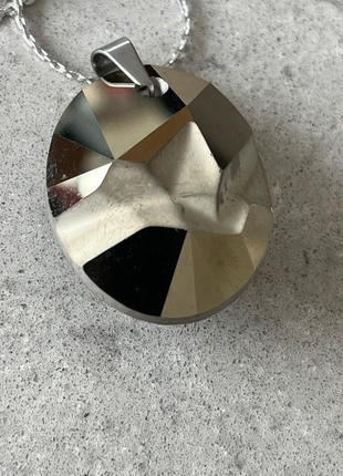 Ketting, merk: Swarovski, staat: Nieuw zonder prijskaartje, € 20,00, € 21,70 inclusief Kopersbescherming