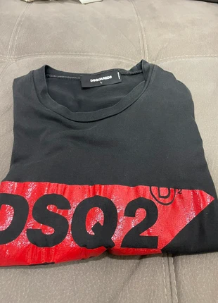 Maglia Dsquared nera con logo rosso stampato, marque: Dsquared2, état: Bon état, taille: L, 25,00 €, 26,95 € Protection acheteurs incluse