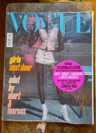 Vogue Italia - April 2018 - new in plastic featuring Rupaul and girls next door, état: Neuf avec étiquette, 40,00 €, 42,70 € Protection acheteurs incluse