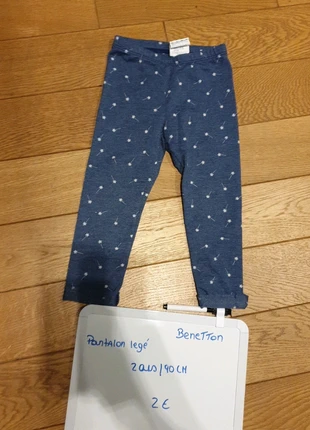 Pantalon léger benetton, marque: United Colors of Benetton, état: Très bon état, taille: 18-24 mois / 86 cm, 2,00 €, 2,80 € Protection acheteurs incluse