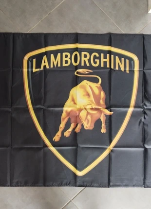 🇮🇹 Drapeau neuf Lamborghini 90x150 cms, marke: Lamborghini, zustand: Neu, mit Etikett, 15,00 €, 16,45 € inklusive Vinted-Käuferschutz