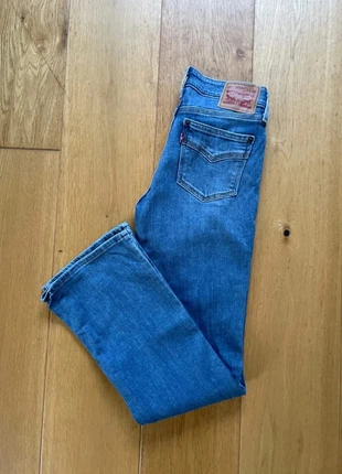 Jean Lévis 715 bootcut bleu W26 L30 - Boot cut, marke: Levi's, zustand: Sehr gut, größe: XS / 34 / 6, 22,00 €, 23,80 € beinhaltet Vinted-Käuferschutz Pro
