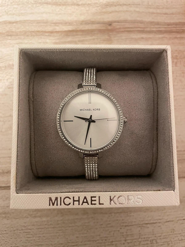 Michael kors store silver watch