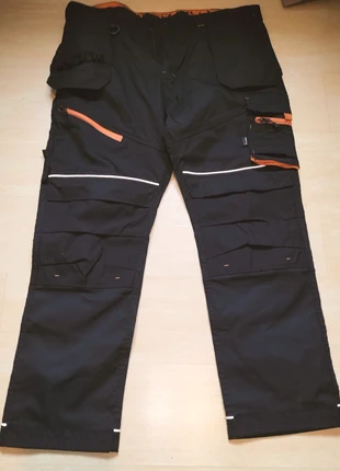 Pantalon de travail Worktough Holster – NEUF avec étiquette – Taille XL (W44 L32), brand: WORKTOUGH, condizioni: Nuovo con cartellino, taglia: IT 52 | W42, €30.00, €32.20 include la Protezione acquisti
