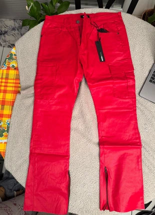 Pantalon Skinny Flare rouge, marke: Fashion Nova, zustand: Neu, mit Etikett, größe: M, 17,00 €, 18,55 € inklusive Vinted-Käuferschutz
