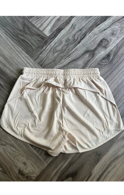 NEW Alphalete Woman’s Varsity Short - Tan ,size XS 2