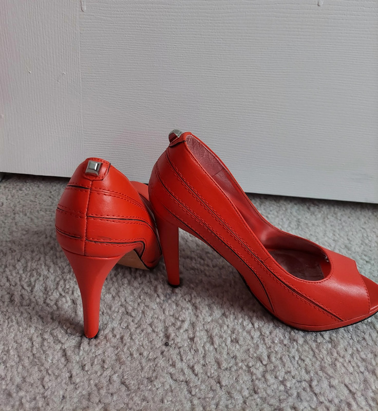 Elegant Orange Women Shoes 3