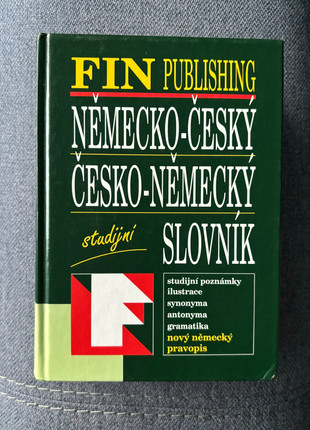 Obrázek k inzerátu: Německo-český Česko-německý studijní slovník