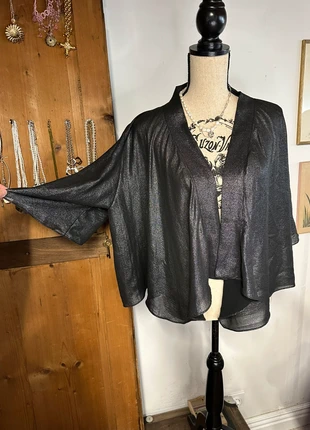 Gilet façon kimono gris pailleté y2k taille 38, brand: Vintage, condition: Very good, size: M / 38 / 10, €14.00, €15.40 includes Buyer Protection Pro