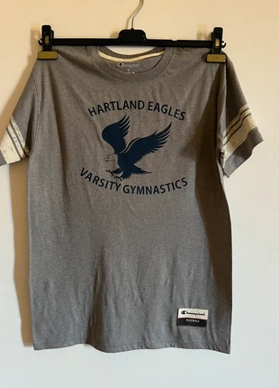 T-shirt Champion, marca: Champion, estado: Muy bueno, tamaño: S, 8,00 €, 9,10 € Protección al comprador incluida