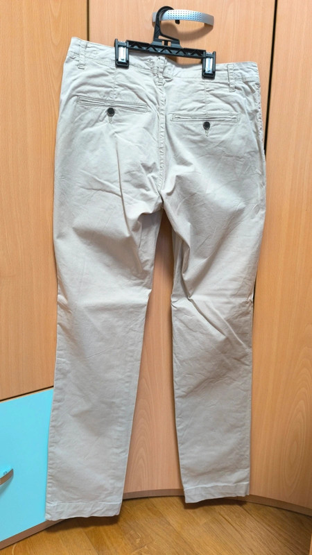 Pantalón chino beige de Easy Wear 2