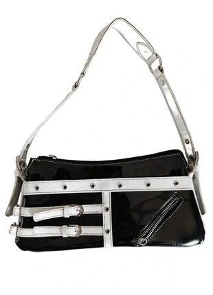 Vintage black and white bag, merk: Alternative, staat: Goed, € 7,99, € 9,09 inclusief Kopersbescherming Pro