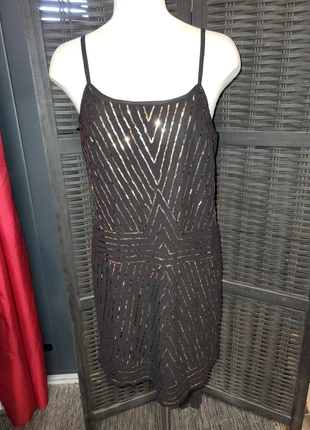 Robe cintillante 38, marke: Camaïeu, zustand: Sehr gut, größe: M / 38 / 10, 10,50 €, 11,73 € beinhaltet Vinted-Käuferschutz Pro