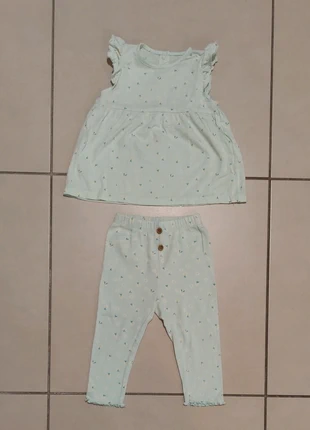 Ensemble fleuri d'été, marque: La Redoute, état: Très bon état, taille: 18-24 mois / 86 cm, 2,99 €, 3,84 € Protection acheteurs incluse