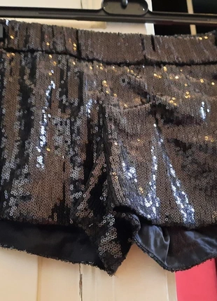 Pantaloncini/shorts taglio boxe con paillettes luminose, condizioni: Ottime, taglia: S / IT 40 / EU 36, €5.00, €5.95 include la Protezione acquisti