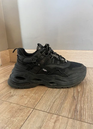 Buffalo Triplet Hollow Negro, brand: Buffalo, condizioni: Ottime, taglia: 38, €70.00, €74.20 include la Protezione acquisti