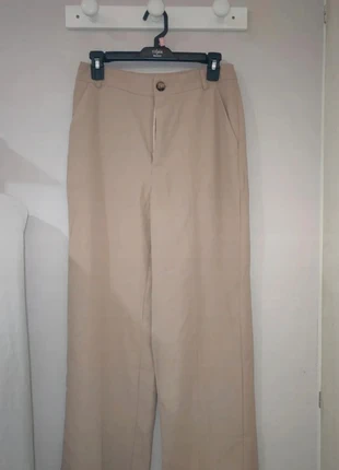 Pantalon beige, marke: Boutique indépendante, zustand: Sehr gut, größe: M / 38 / 10, 15,00 €, 16,45 € inklusive Vinted-Käuferschutz