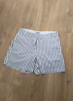 Womens blue/white stripe shorts size 8- 10 vgc, brand: Caribbean Joe, condition: Very good, size: M / 10, £3.00, £3.85 includes Buyer Protection