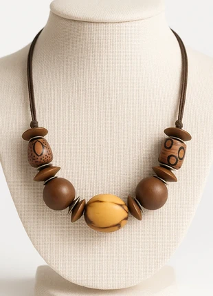 Collier artisanal en perles de graines et bois exotique – Bijou ethnique naturel, style bohème, marca: Vintage, estado: Bueno, 9,00 €, 10,15 € Protección al comprador incluida