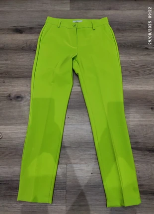 Calças verdes ENHLÉ Milano Tamanho S, marca: Enhlè, estado: Novo sem etiquetas, tamanho: S / 36 / 8, €13.00, €14.35 inclui Proteção do Comprador