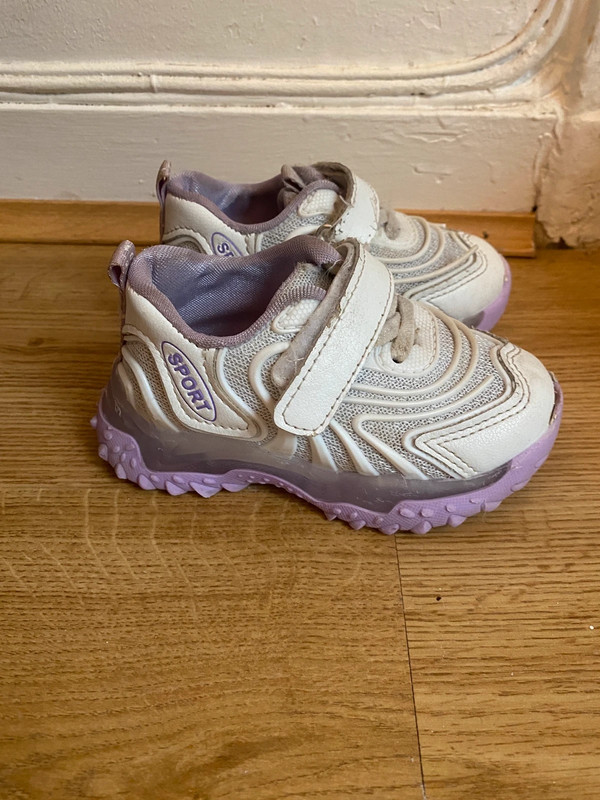 Baskets lumiere clignotant Lila taille 24