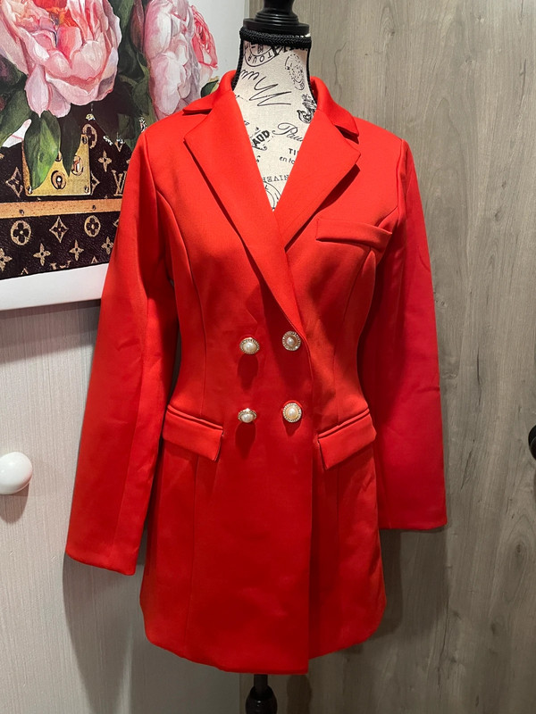 Red blazer 1