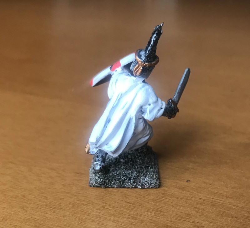 Miniatura in metallo - Soldato crociato con spada e scudo - Altezza 40 mm 4