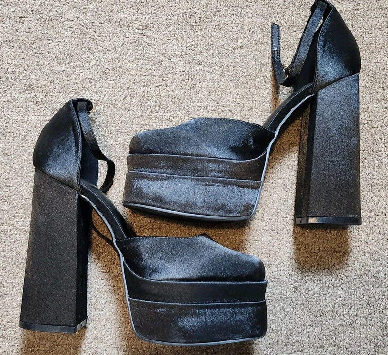 Dream Pairs Women’S Size 7 Black High Chunky Platform Closed Toe Block Heels 3