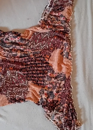 Off-shoulder shirtje, merk: Shein, staat: Goed, maat: M / 38 / 10, € 1,00, € 1,75 inclusief Kopersbescherming