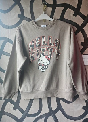 Hello Kitty top Size S, brand: Hello Kitty, condition: Good, size: S / 8, £4.00, £4.90 includes Buyer Protection