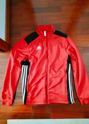 Felpa Adidas rossa, merk: adidas, staat: Heel goed, maat: M, € 10,00, € 11,20 inclusief Kopersbescherming